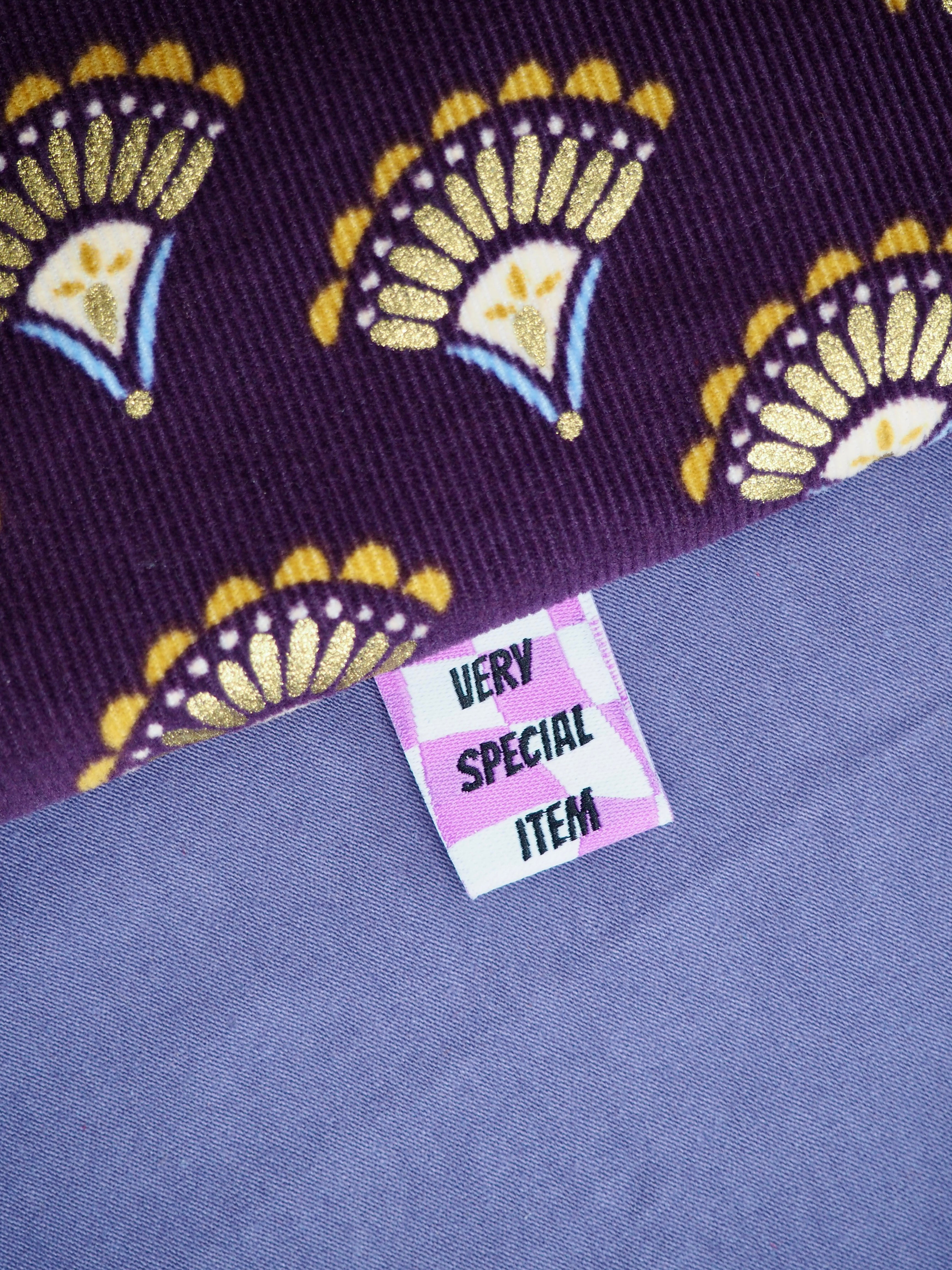 Label 'Very special item paars'