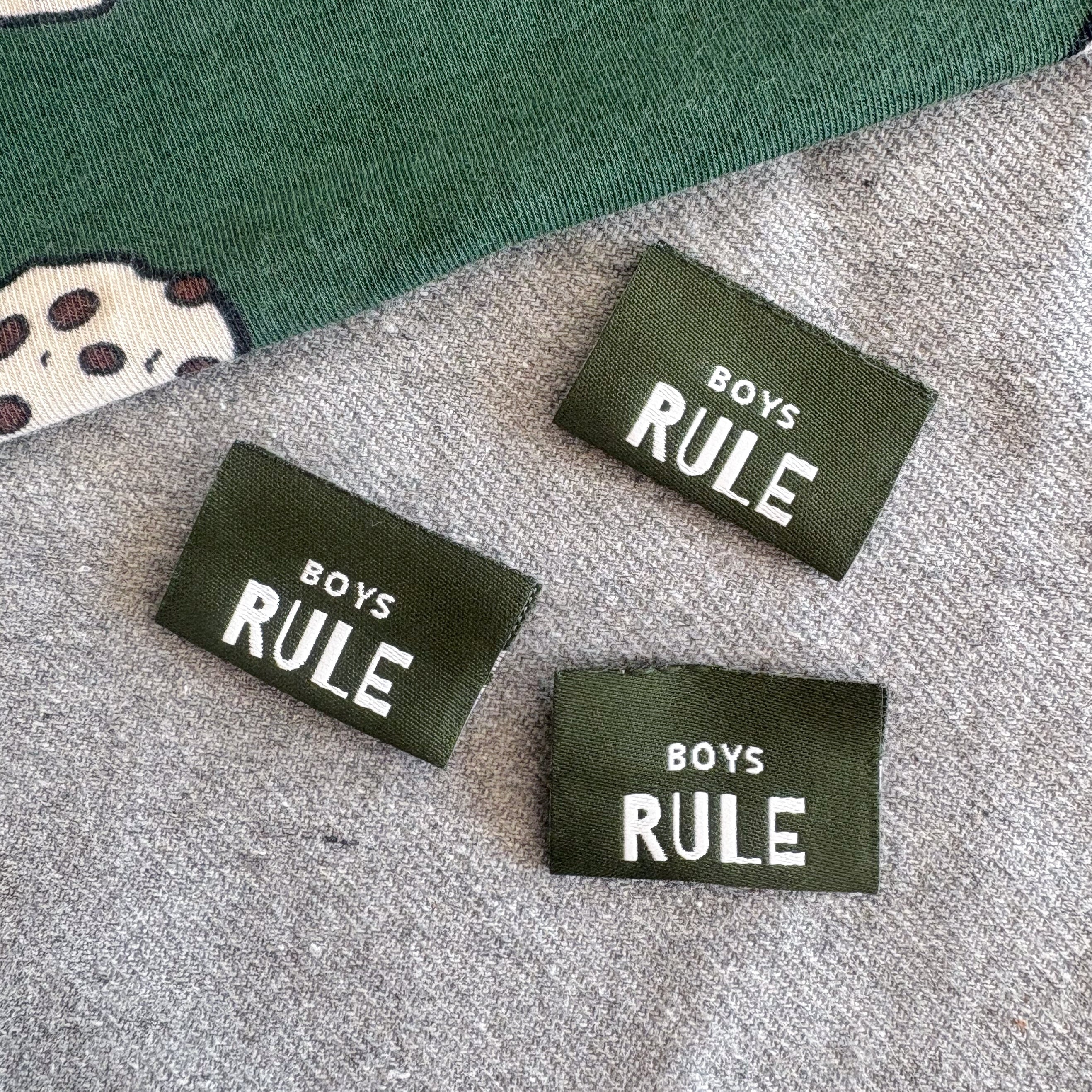 Label 'Boys rule'