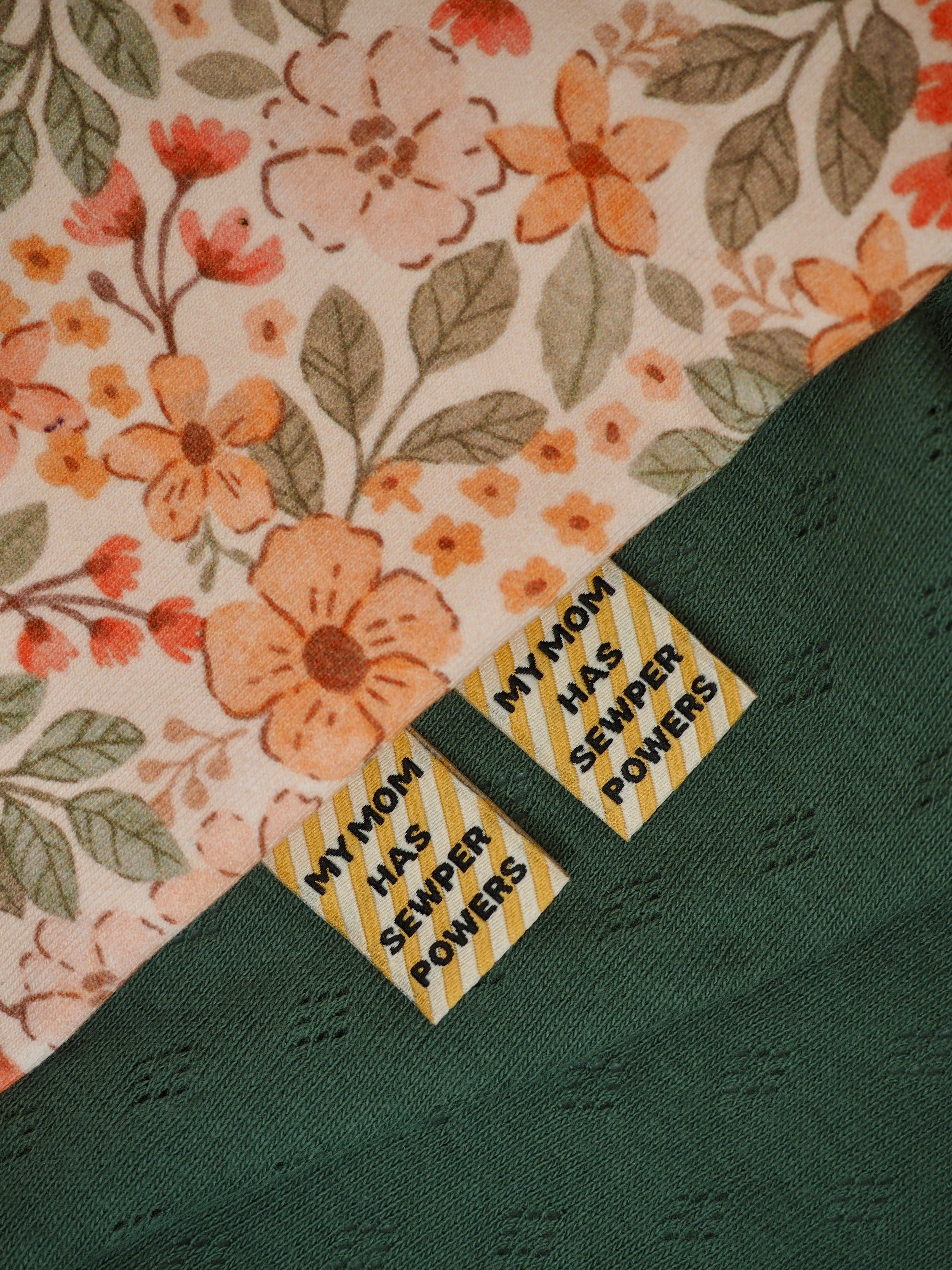 Label 'My mom has sewperpowers'