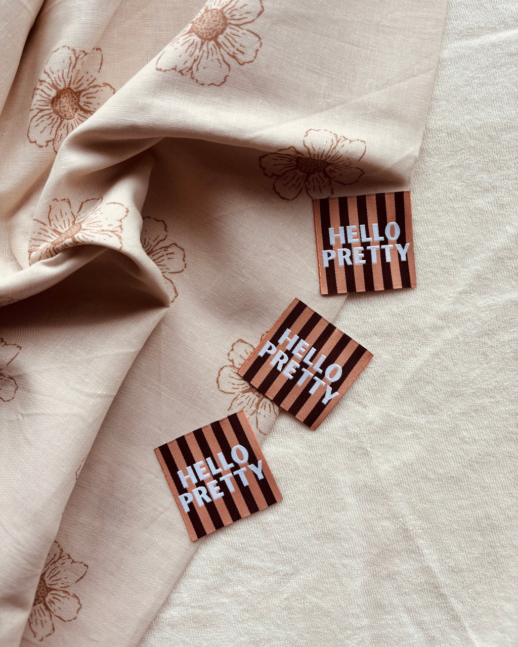 Sewnique naailabel Hello Pretty